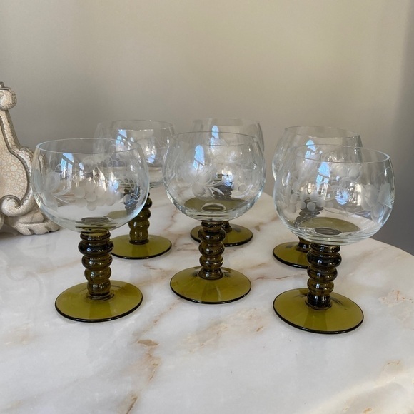 Olive Ribbed Stem glasses - Picture 1 of 10